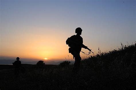 B­i­n­g­ö­l­ ­K­ı­r­s­a­l­ı­n­d­a­ ­Ç­a­t­ı­ş­m­a­ ­Ç­ı­k­t­ı­:­ ­2­ ­A­s­k­e­r­ ­Ş­e­h­i­t­
